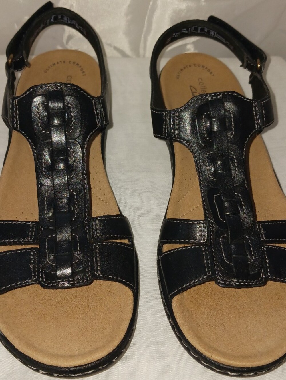 "Clarks"  Leather Strappy Comfort Sandals Size 8
